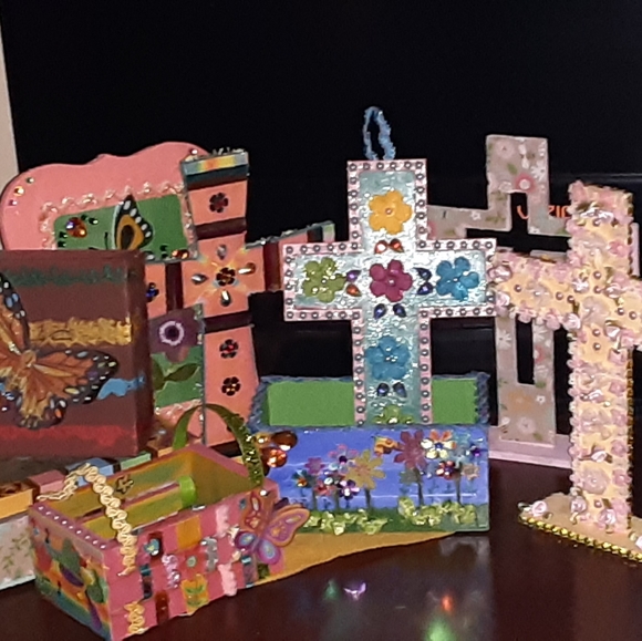 I am a crafter of original and unique art.my designs are unusual and fun. - Picture 16 of 16